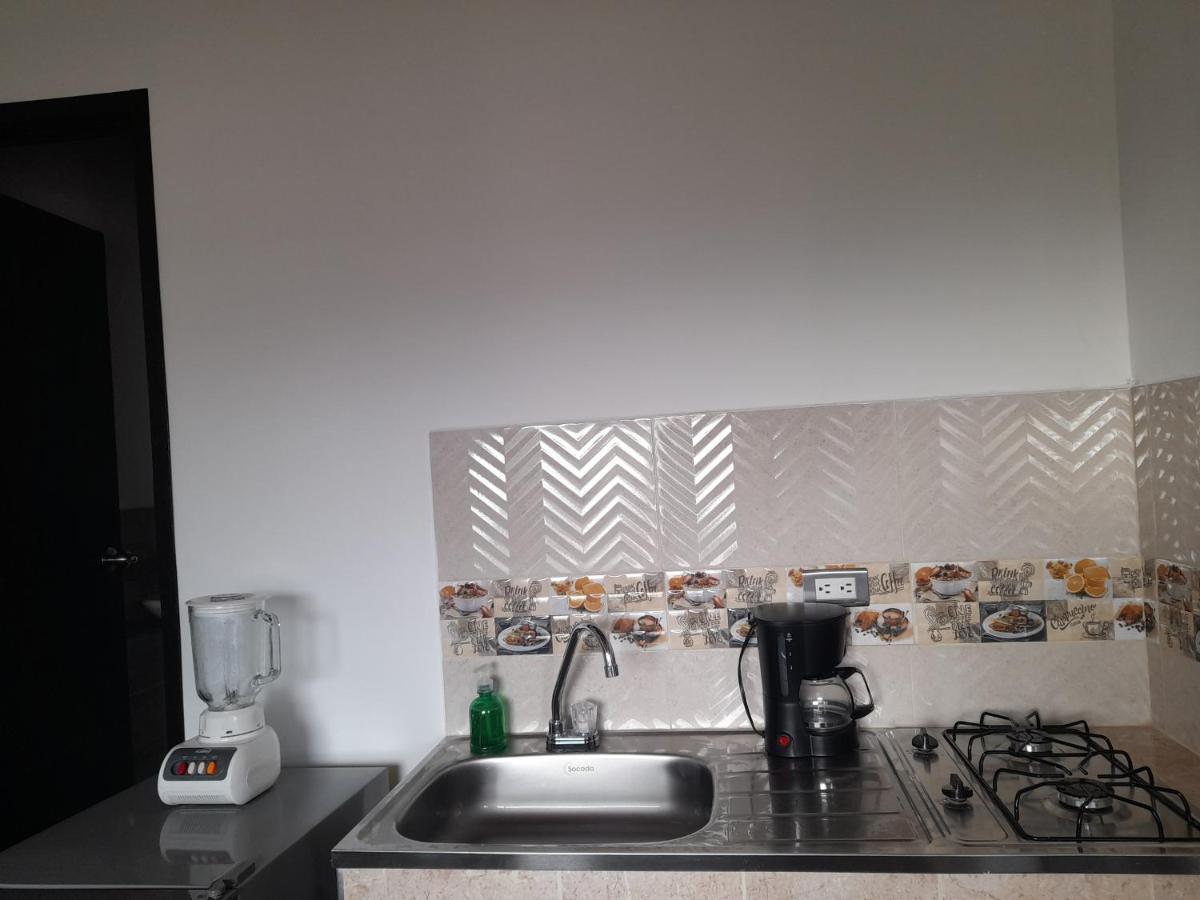 Apartaestudios El Jardin Cali Zewnętrze zdjęcie